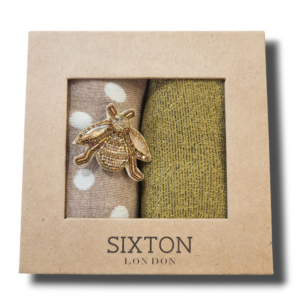 Chaussettes Porto et Tokyo olive avec broche en forme d'abeille or